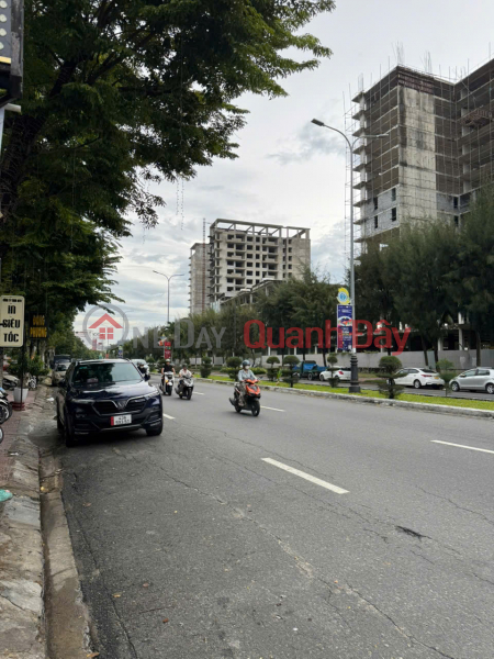 + Đất mặt tiền kinh doanh, ông ích đường, đối diện chợ cẩm lệ và gần cách mạng tháng 8. Niêm yết bán