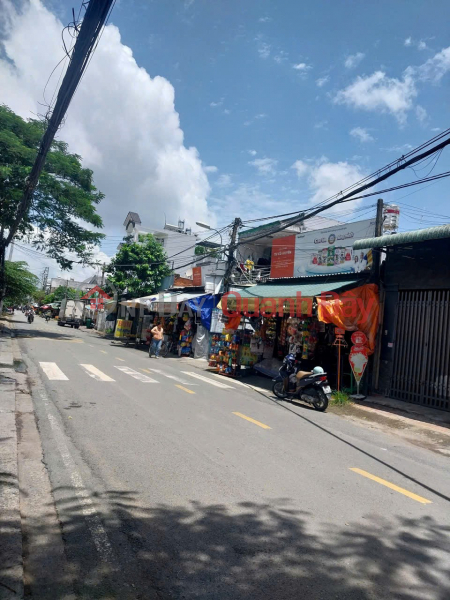 HOT HOT - URGENTLY NEED TO SELL A STREET FRONT LOT OF LAND IN Tan Thoi Nhi Commune, Hoc Mon District, Ho Chi Minh City Sales Listings