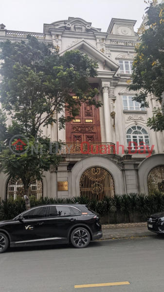 House for Sale at a Bargain Price! Super house for sale in front of Hoang Hoa Tham - Area: 6 x 40m - 4 floors - selling price: 27 billion Sales Listings