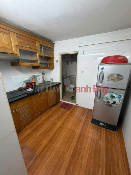 đ 12 triệu/ tháng | Cho thuê tập thể tầng 2 đầu hồi nhà E Tập thể Thành Công, 150m2, 3 ngủ, 2 vệ sinh, 12tr