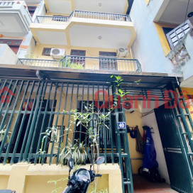 HOUSE FOR SALE ON MAY 8 BA TRONG DISTRICT HANOI. WIDE CASH 6.5M2 QUICK PRICE 100Mr\/M2 _0