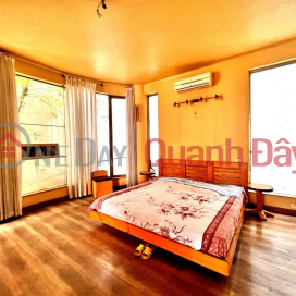 Selling Trung Kinh Townhouse in Cau Giay District. 193m Frontage 10m Approximately 11 Billion. Commitment to Real Photos Accurate Description. Owner _0