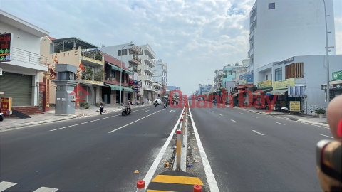 3-storey house for sale in Ho Chi Minh City. Binh Tan, Tan Ky Tan Quy street. 52.7m2, 4m wide. Beautiful, solid house. _0