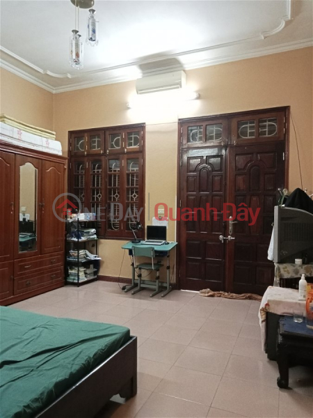 ₫ 10.3 Billion | An Duong Townhouse for Sale in Tay Ho District. Window 68m Actual 75m Frontage 5.5m Slightly 10 Billion. Commitment to Real Photos Main Description