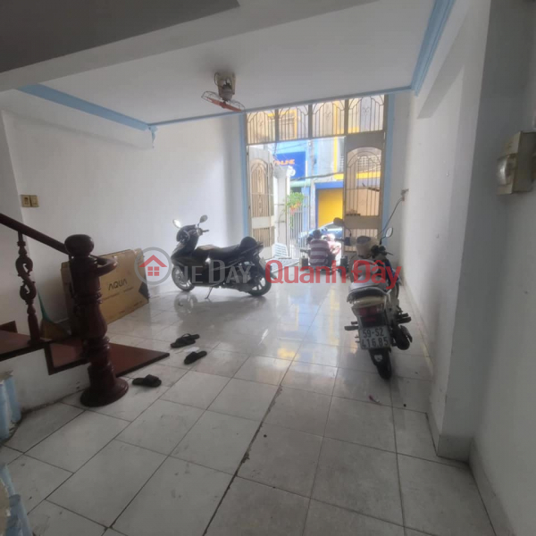 đ 8 Million/ month House for rent on Truong Chinh street