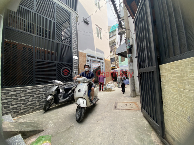 đ 3.6 Billion, CMT8 house for sale in District 10 - alley in all directions - Hoa Hung market - 3 billion dong