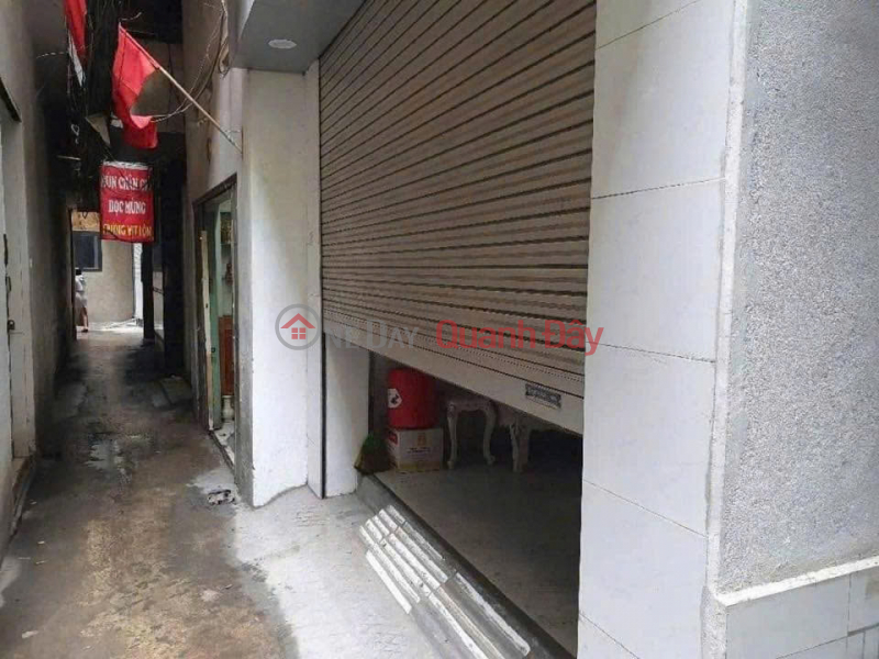 CC needs to rent out a house on Nguyen Luong Bang street, 5 floors x 30m2, 3 bedrooms with en-suite bathrooms, suitable for living or small business. | Vietnam Rental, đ 9.5 Million/ month