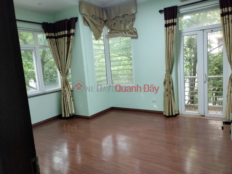 đ 11 triệu/ tháng, Cần cho thuê căn hộ Tập thể đầu Phố Lê Phụng Hiểu, 70m2 x 2 ngủ, 1 WC, 11 Triệu