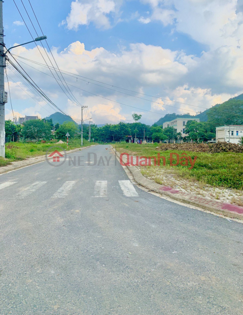 Selling ODT land at a great price of 570 million 5.5m asphalt road opposite the school, Quang Nam _0