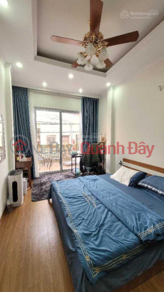 đ 7.86 Billion | House for sale in Kim Giang, area 50m2 x 5 floors, shallow alley, car parking at door, extremely beautiful, airy, ready to move in, price 7.86 billion