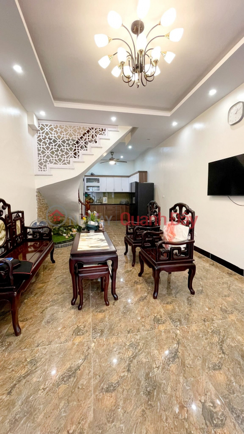 URGENT SALE PRODUCTS BEAUTIFUL HOUSES- NEAR HONG MAI STREET- RED DOOR CAR- MT >4M _0