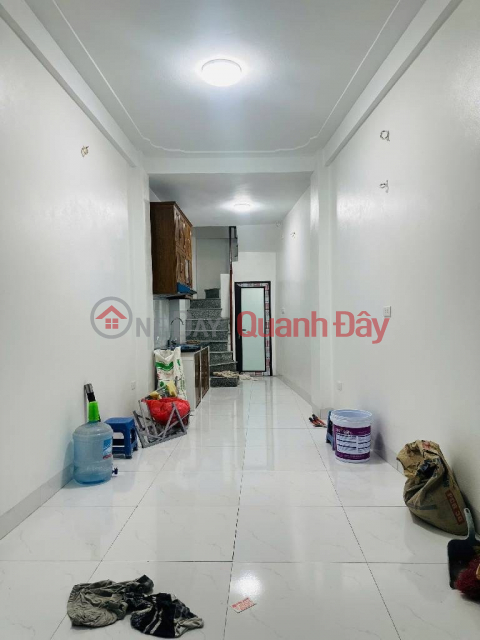 CẦU GIẤY DT 22M x4 TẦNG GIÁ CHỈ 3,9 TỶ,SỔ ĐỎ,NGÕ THÔNG,NHÀ ĐẸP DÂN XÂY _0