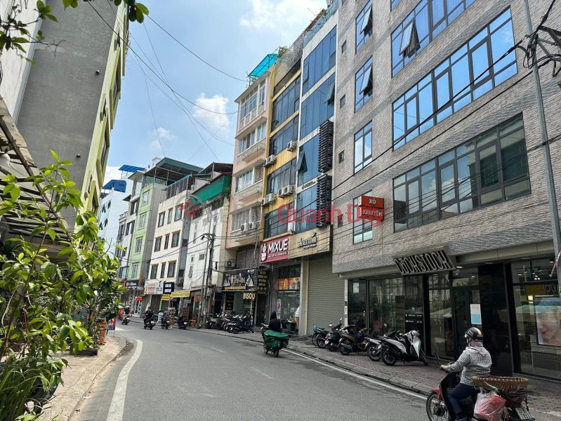 Cheapest house for sale in Dong Da street, Tam Khuong street, Chua Boc 85m 4T car, garage just over 15 billion. Sales Listings