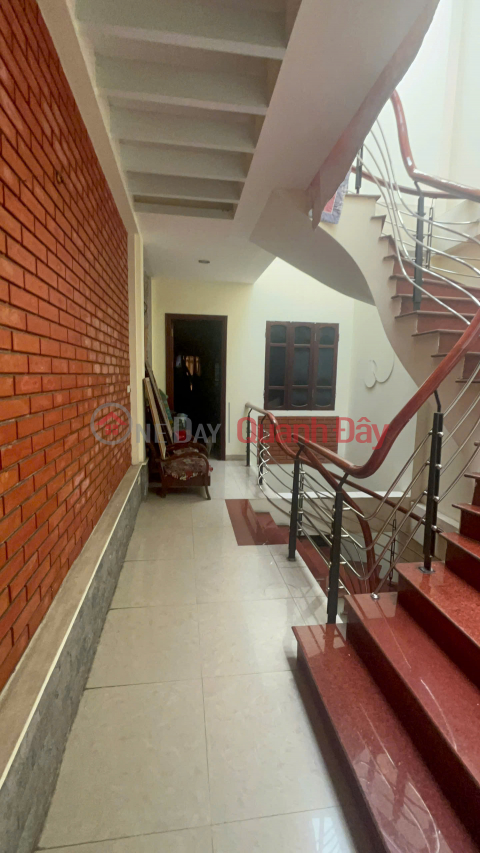 Cho thuê nhà mặt phố Vũ Tông Phan, Thanh Xuân, Hà Nội. 50tr/tháng (có thương lượng). 6 tầng, 100m/tầng, 8 _0
