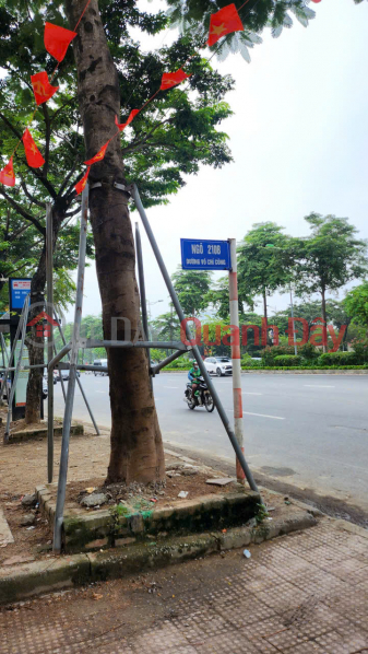 Cho thuê nhà nguyên căn ngõ 23 Xuân La, Tây Hồ, Hà Nội. 12tr/tháng. 5 tầng, 52m/tầng, 5 ngủ, 4 VS, 1 khách, 1 Niêm yết cho thuê