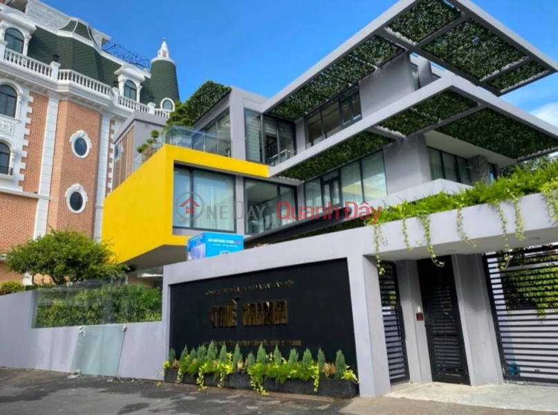 Selling corner villa at 2 MT, 132 Nguyen Van Huong Thao Dien District 2 429m2 only 139 billion Sales Listings