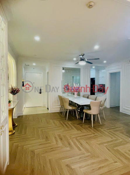 đ 8.3 Billion Convenient apartment at a good price, direct owner selling quickly. Goldmark City apartment, 94m2, mid-floor, Bac Tu Liem District, Hanoi.