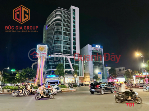 Hàng Hiếm! Bán nhà góc đối diện công viên Biên Hùng, hơn 14m mặt tiền, giá 34 tỷ _0