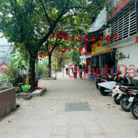 HOUSE FOR ONLY 233 MILLION VND\/SQM, ALLEY 62 NGOC HA, 32.5 SQM, 5 FLOORS, NEAR THE LAKE, PRICE 7.6 BILLION VND. 0336212066 _0