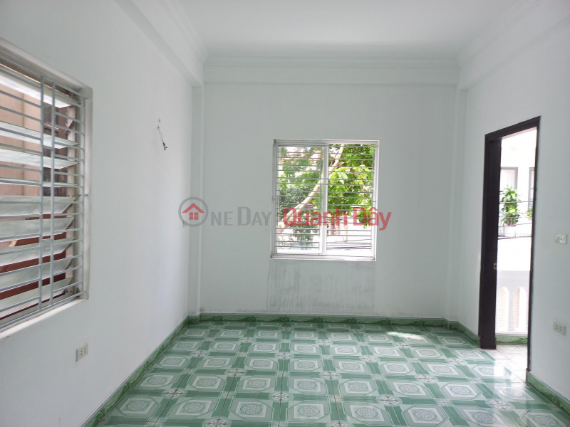 Property Search Vietnam | OneDay | Nhà ở, Niêm yết bán, Do thay đổi công việc Tôi cần BÁN GẤP nhà Phố Giang Biên, Long Biên.
DT 75m hơn 7ty