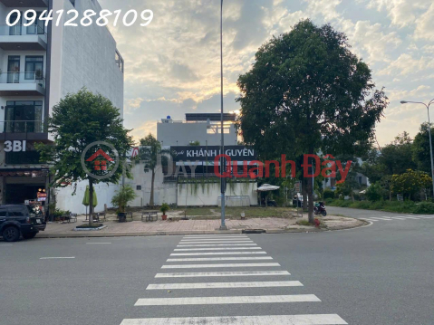 Bán hoặc cho thuê đất mặt tiền đường Hùng Vương, Thành Phố Tân An, Long An, DT 360m2 _0