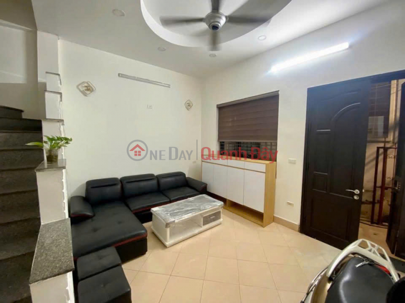 Cho thuê nhà nguyên căn Nguyễn Trãi 3.5 tầng x 40m2, 3 ngủ, 3 WC, 12 Triệu Niêm yết cho thuê