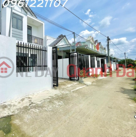 House for sale for those who are looking for a cheap house with private title and residential land _0