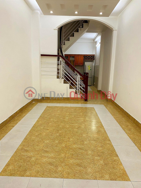 Nhà Đẹp ở luôn, ngõ 255 Cầu Giấy 40m2 X 5t,tặng nội thất 4.5 tỷ. | Việt Nam | Bán đ 4,5 tỷ