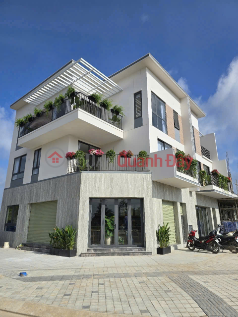 Commercial townhouses – Living and doing business in the same space _0