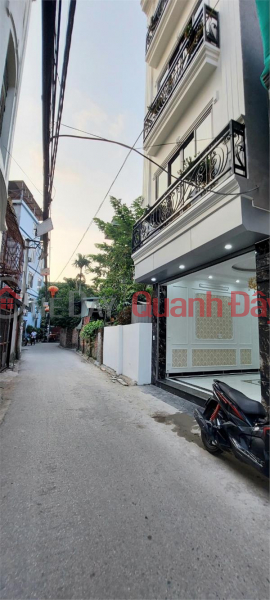 The owner needs to sell a private house of 60m2, 5 floors with elevator at Phuc Loi Long Bien Vietnam Sales, ₫ 7.6 Billion