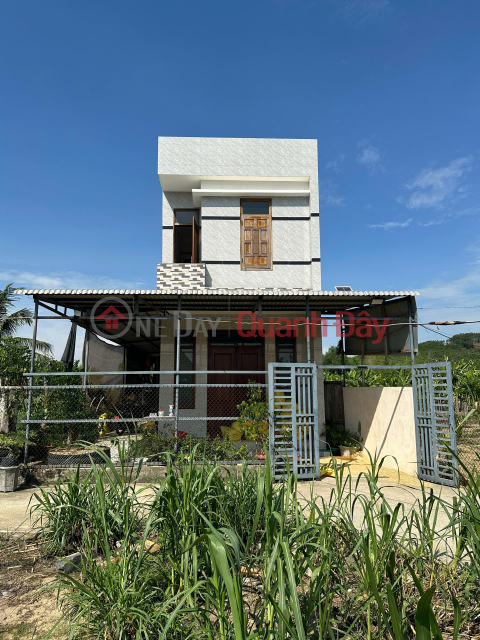 Bán Nhà mê 2 tầng còn mới Khê Định Tịnh Khê Quảng Ngãi, 192m2 đất, giá 1.59 tỷ tlcc _0