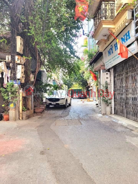 đ 5.2 Billion | BEAUTIFUL HOUSE - GOOD PRICE - House for quick sale at Quoc Tu Giam Street, Van Mieu Ward, Dong Da District, Hanoi