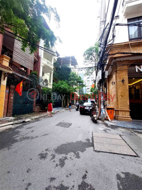 House for sale in Trung Kinh street, Cau Giay district. 101m Frontage 6m Approximately 20 Billion. Commitment to Real Photos Accurate Description. _0