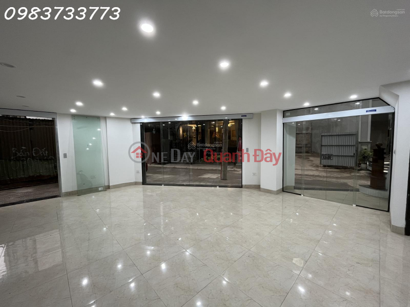 The owner is looking to rent out the 4th floor of a corner building with two street frontages on Tran Thai Tong Street. | Vietnam Rental, đ 15 Million/ month