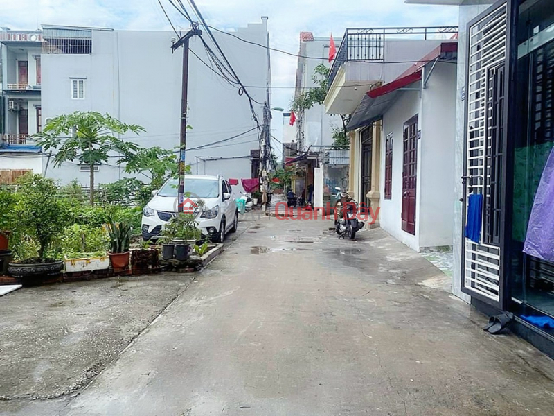 Land for sale on Khuc Hao alley, 129m MT5.5m, PRICE 31 million\\/m ~ 4 billion for cars to enter and exit comfortably Sales Listings