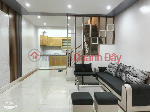Beautiful house for sale in the central street of Hang Canal _0