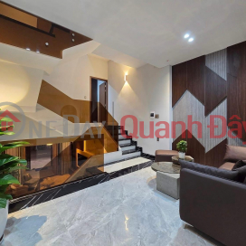 **House for sale on Pham Van Hai street, ward 3, Tan Binh district; 5*25; 10 bedrooms, right next to PVH market _0
