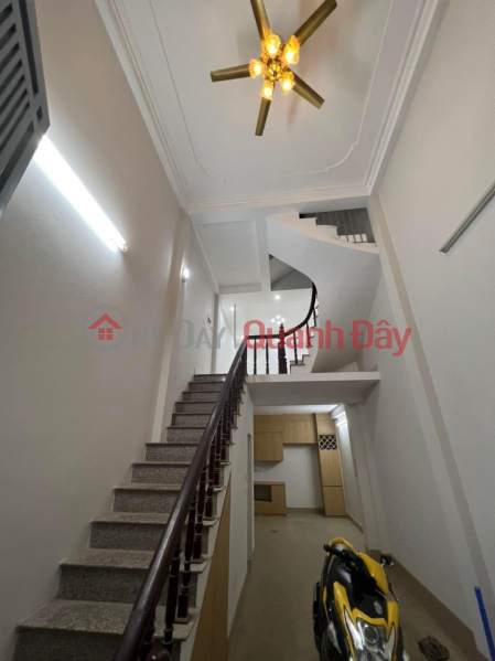 FOR SALE 292 KIM GIANG HOUSE, 37M2 PRICE 4.5 BILLION, 3 open sides, WIDE ROOM, RED DOOR CAR. Sales Listings