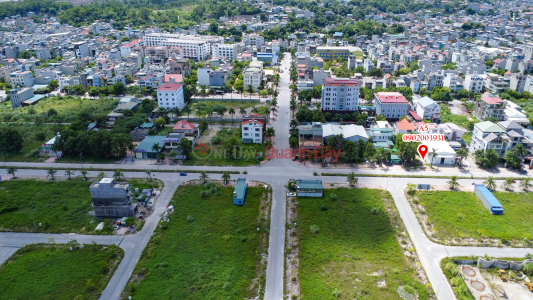 The owner sells 2 plots of land at 90m in Cao Xanh urban area A, Ha Long with cheap price collapsed Sales Listings
