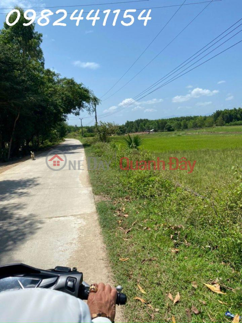 Khanh Binh - Ba Doi Concrete street frontage in residential area _0