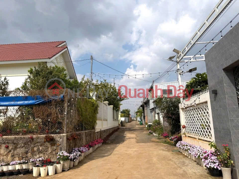 Land for sale: 369.3m2 in Duc Trong, Lam Dong, near the town center. Price: 4.3 billion VND. _0