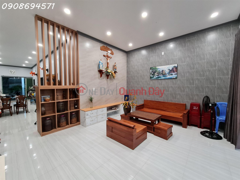 OWNER FOR URGENT SALE OF FRONT FRONT HOUSE IN BEAUTIFUL LOCATION In Duyen Hai Town, Tra Vinh Province | Vietnam Sales | đ 3.3 Billion