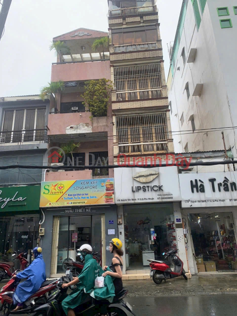 Owner Sells Frontage on Huynh Van Banh, Ward 12, Phu Nhuan, Area 3.4x10m, Price Only 14 Billion 500 Million, Call Now _0
