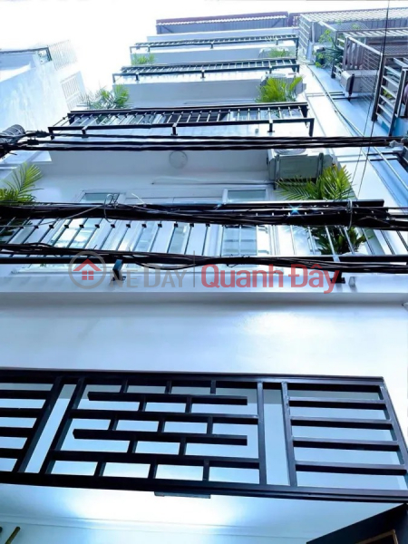BÁN NHÀ: Cầu Giấy.DT: 50m2 - 5 tầng - MT 4.5m - 10.5 tỷ Niêm yết bán