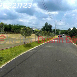 Bán đất tại đường Lò Rèn, Long Hòa, 5tr/m2, 4300m2, view đẹp, nhiều tiện ích _0