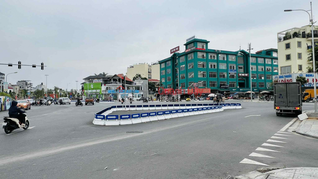 BÁN NHÀ NGỌC THUỴ, 110M x 5 TẦNG, MẶT TIỀN 6.5M, GARA, ÔTÔ TRÁNH Niêm yết bán