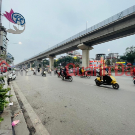 Mặt Phố Nguyễn Trãi Vỉa hè rộng kinh doanh 117m . 5 tầng thang máy 16,2 tỷ _0