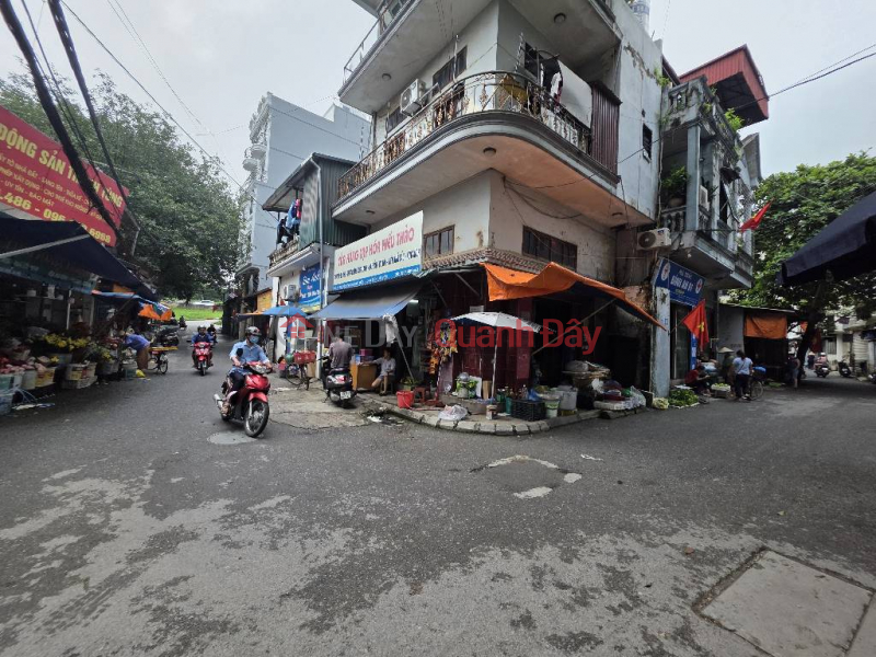 Property Search Vietnam | OneDay | Residential, Sales Listings, RARE! TRAM TOWNHOUSE WITH RED RIVER VIEW - CAR ACCESSIBLE - CASH FLOW OF 160 MILLION\\/YEAR!