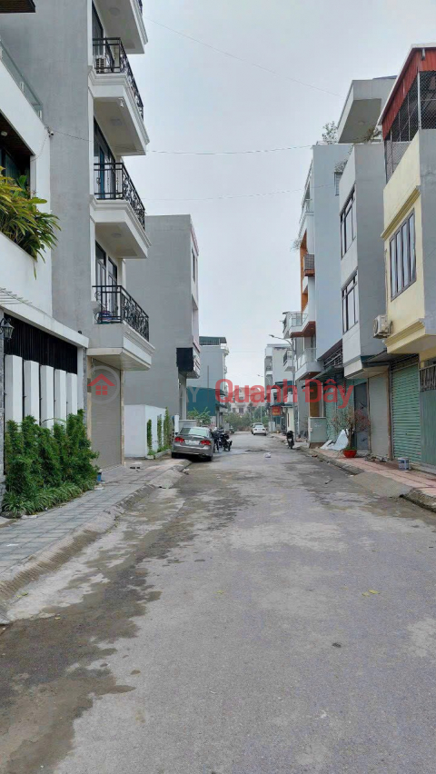 I need to sell a piece of land in a car-avoided subdivision, sidewalk, nearly 50m2, beautiful backyard Trinh Van Bo - 3.5km from My Dinh, price _0