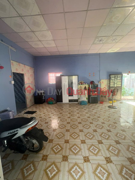 Owner needs to sell quickly: House for 2.2 billion VND (negotiable) - Located on National Highway 54, 10.9m wide and 28m long. | Vietnam Sales đ 2.2 Billion